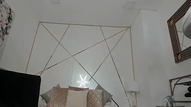 Dominique deveraux online show from July 3, 2026, 12:44 pm