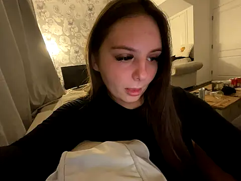 Snapshot of EllaStarrxxx chatting on November 5, 2025, 5:21 am EllaStarrxxx online show from November 5, 2025, 5:21 am