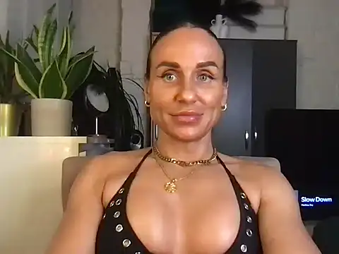 GluteQueenE online show from January 15, 2026, 9:07 pm