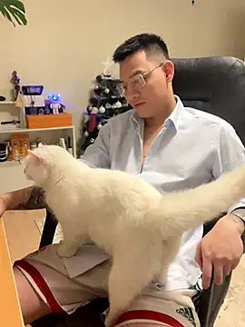 latava online show from December 1, 2025, 5:03 pm