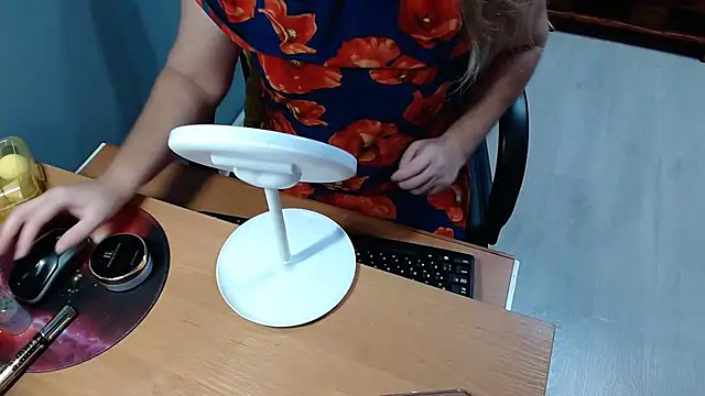 Snapshot of Ledi_Catherin chatting on November 3, 2025, 10:57 pm Ledi Catherin online show from November 3, 2025, 10:57 pm