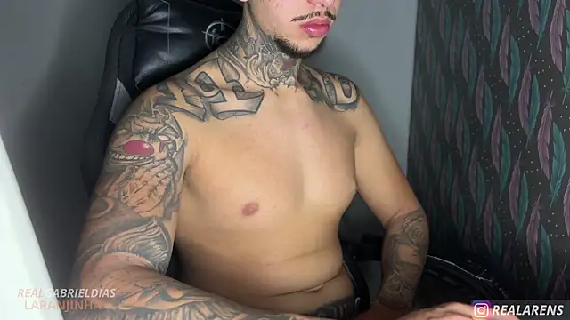 RealGdiass online show from June 24, 2026, 7:22 pm
