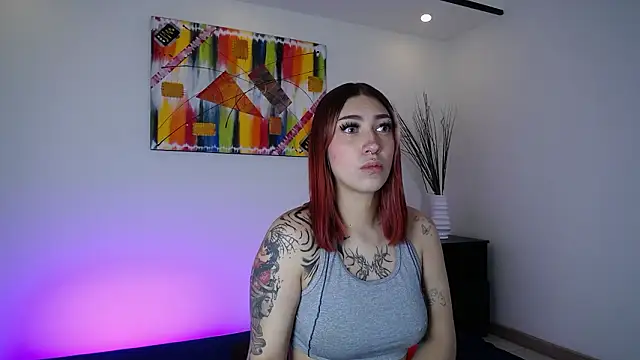 ZammyRossee online show from March 17, 2026, 4:04 am