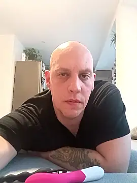 Snapshot of Kobradera1984 chatting on January 14, 2026, 7:12 am Kobradera1984 online show from January 14, 2026, 7:12 am