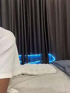 Snapshot of vickyandtania chatting on February 7, 2026, 4:59 pm vickyandtania online show from February 7, 2026, 4:59 pm