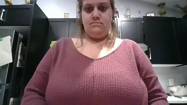 Snapshot of october1992xx chatting on October 14, 2025, 9:47 pm october1992xx online show from October 14, 2025, 9:47 pm