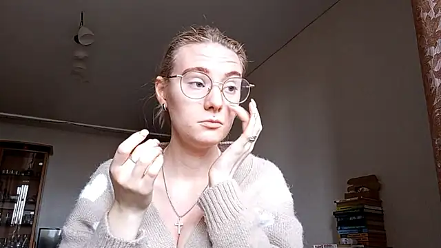 Snapshot of _SwimmyGrl_ chatting on October 12, 2025, 6:04 am SwimmyGrl online show from October 12, 2025, 6:04 am