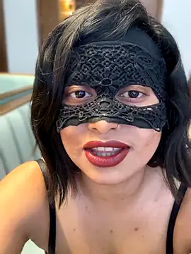 Eleena AND Tyler online show from November 3, 2025, 4:50 am