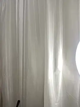 Rose monroee online show from March 27, 2026, 7:37 pm