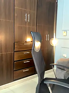 Rose monroee online show from October 21, 2025, 7:35 pm