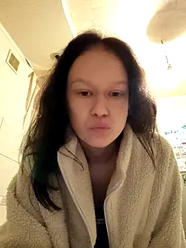 Snapshot of AlettaPaltrova chatting on October 20, 2025, 8:20 pm AlettaPaltrova online show from October 20, 2025, 8:20 pm