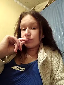 Snapshot of AlettaPaltrova chatting on October 7, 2025, 9:49 pm AlettaPaltrova online show from October 7, 2025, 9:49 pm