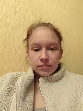 Snapshot of AlettaPaltrova chatting on October 3, 2025, 9:49 pm AlettaPaltrova online show from October 3, 2025, 9:49 pm