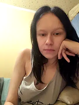 Snapshot of AlettaPaltrova chatting on October 26, 2025, 2:01 am AlettaPaltrova online show from October 26, 2025, 2:01 am