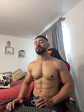 Ezzio Scolaro online show from November 22, 2025, 12:37 pm