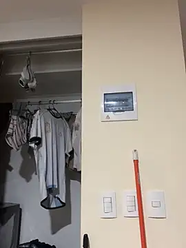 Ezzio Scolaro online show from November 1, 2025, 12:50 am