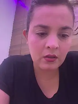 Anyhot latina online show from November 8, 2025, 1:09 am