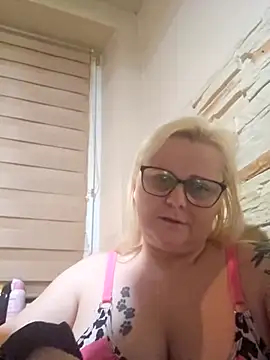 NieMaJazdyBezGwiazdy7883 online show from November 16, 2025, 6:56 pm