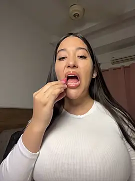 Nhefertary online show from April 11, 2026, 11:52 pm