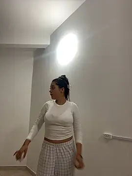 Nhefertary online show from March 19, 2026, 3:28 am