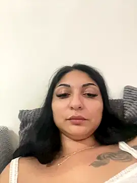 Snapshot of bia900bianca chatting on October 22, 2025, 4:28 pm bia900bianca online show from October 22, 2025, 4:28 pm