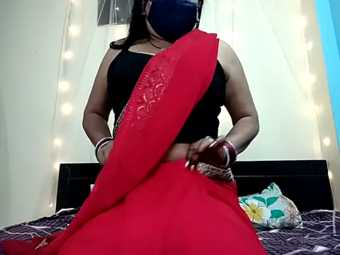 Snapshot of horny_milf_couple chatting on February 22, 2026, 10:50 am horny milf couple online show from February 22, 2026, 10:50 am