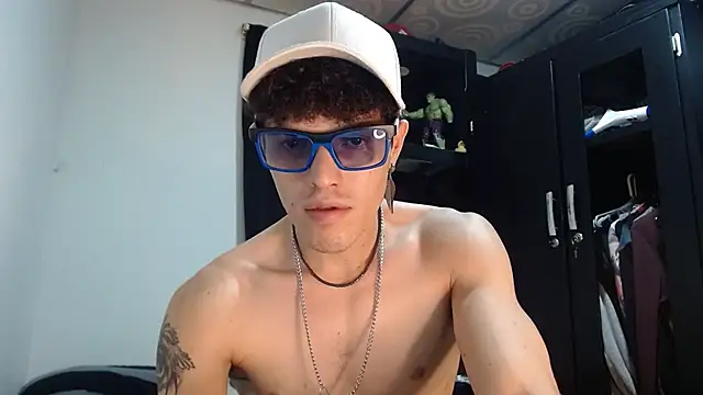 imsammytop online show from October 16, 2025, 9:12 pm