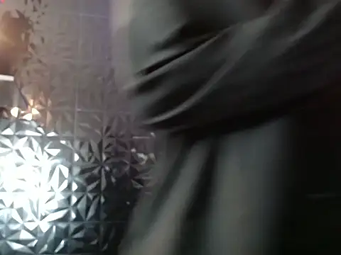 alex russo   online show from October 5, 2025, 4:47 am