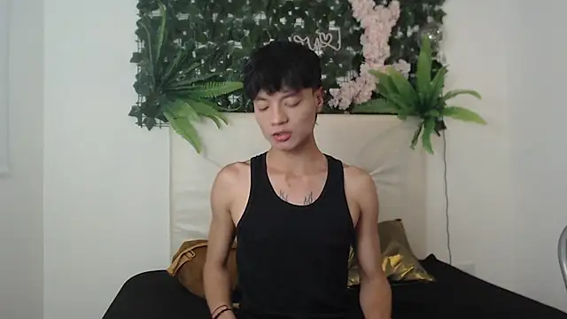 alex russo   online show from October 11, 2025, 3:40 am