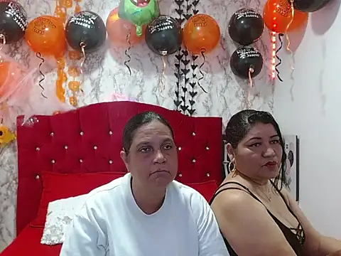 DannaLanegra2 online show from October 19, 2025, 3:59 pm