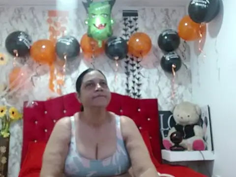 DannaLanegra2 online show from October 18, 2025, 4:42 pm