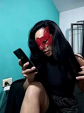 NAOMI195 online show from October 25, 2025, 4:44 am