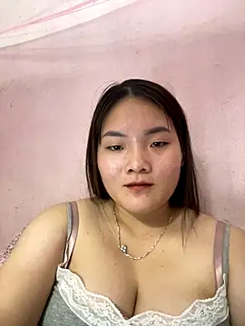 Beautiful-light22 online show from November 14, 2025, 4:43 pm