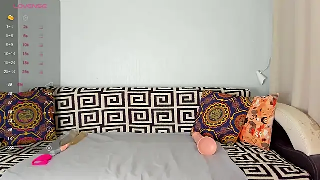 Amalia Mio online show from November 6, 2025, 7:56 am