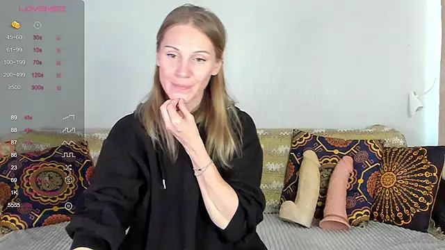 Amalia Mio online show from October 26, 2025, 8:04 am