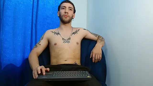 angel kyrozz online show from October 4, 2025, 7:26 pm