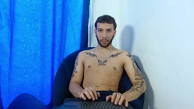 angel kyrozz online show from October 15, 2025, 7:11 pm