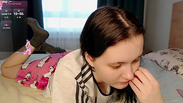 katlynaccerman online show from November 19, 2025, 9:20 am