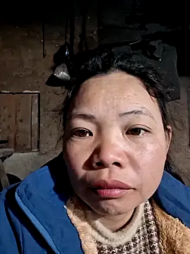 miomio-12 online show from November 18, 2025, 10:34 pm