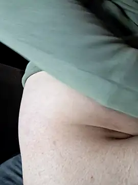 Snapshot of tntntm777 chatting on October 15, 2025, 10:18 pm tntntm777 online show from October 15, 2025, 10:18 pm