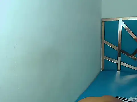 monserrath bitch naughty online show from November 12, 2025, 4:22 pm