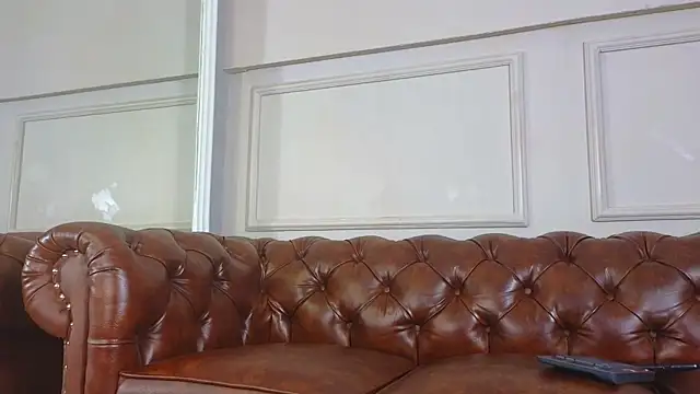 DereckWolf  online show from October 21, 2025, 1:21 pm