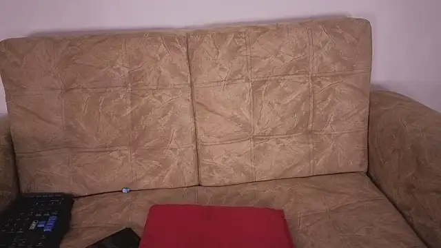 Catherine     online show from November 11, 2025, 2:17 am