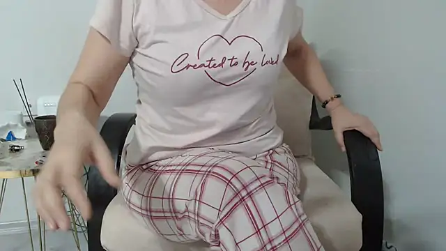 Yildiz060 online show from January 5, 2026, 10:57 pm