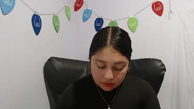 KOREN JALAA online show from January 6, 2025, 9:32 pm