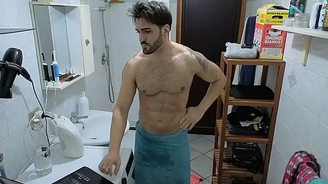 Al3xox02 online show from February 14, 2026, 6:52 pm