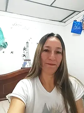 Keila10 online show from November 26, 2025, 5:29 am