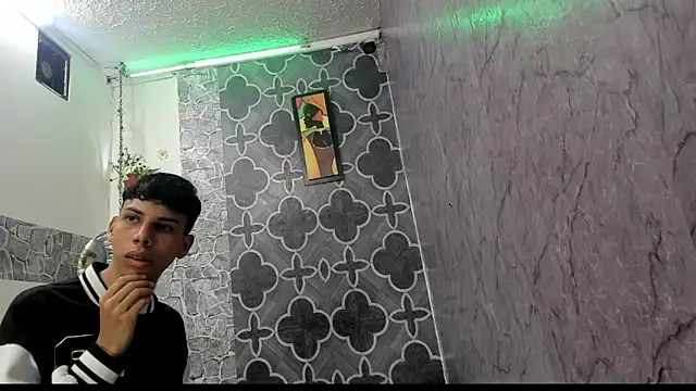 Snapshot of sexyboys_cutex18 chatting on March 3, 2026, 10:06 pm sexyboys cutex18 online show from March 3, 2026, 10:06 pm