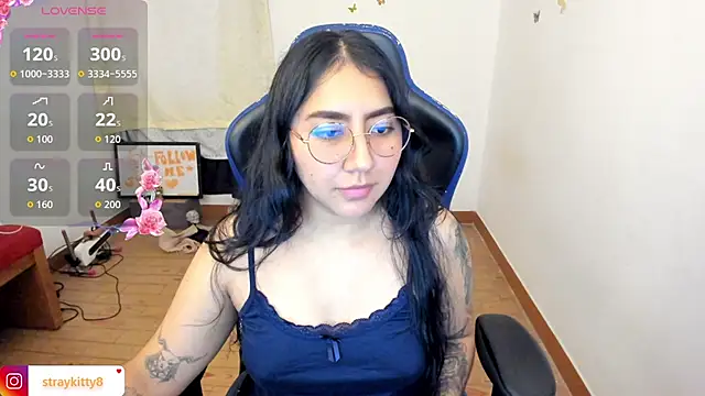 LoveLyy- online show from February 7, 2026, 5:10 pm