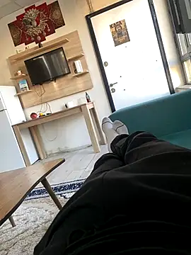 LiplikeSign724 online show from November 20, 2025, 1:23 pm